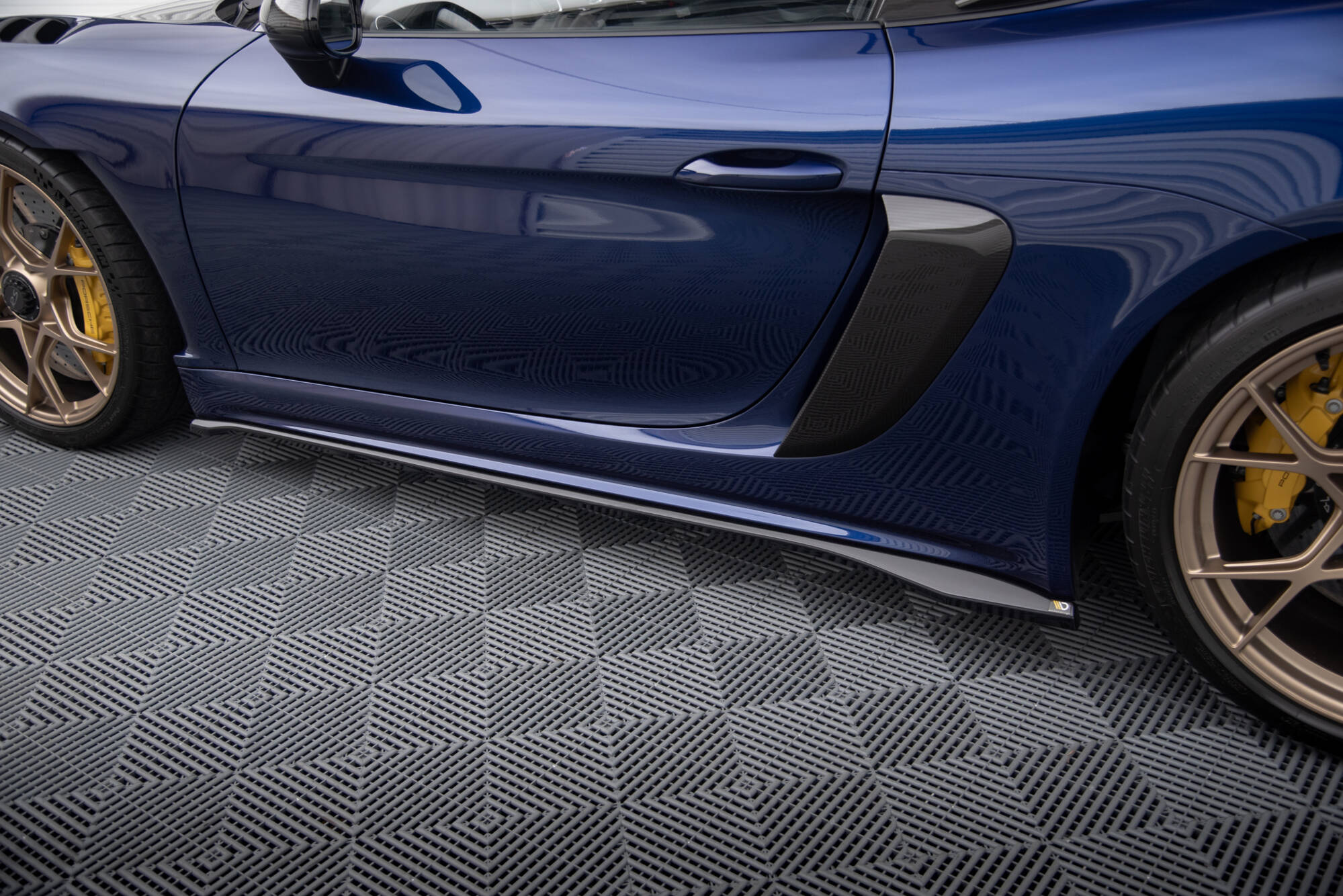 Side Skirts Diffusers Porsche 718 Cayman GT4 RS 982c - Image 2
