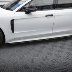 Side Skirts Diffusers Porsche Panamera GTS 971