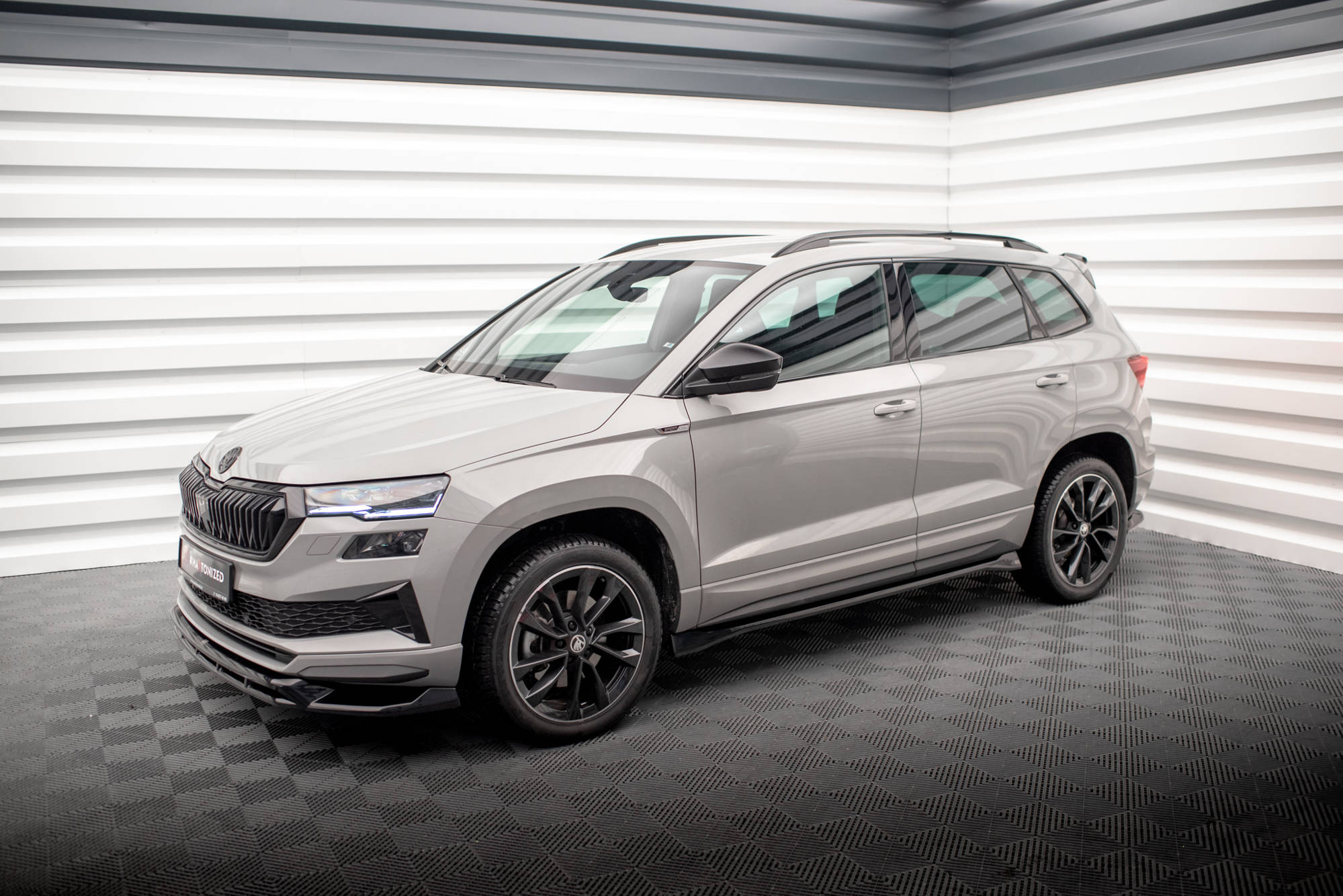 Side Skirts Diffusers Skoda Karoq Sportline Mk1 - Image 2