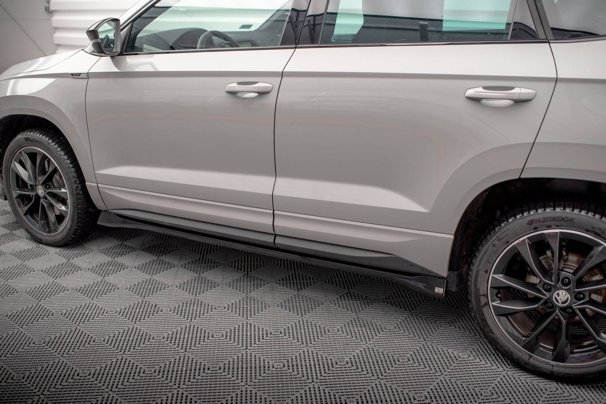 Side Skirts Diffusers Skoda Karoq Sportline Mk1 - Image 3