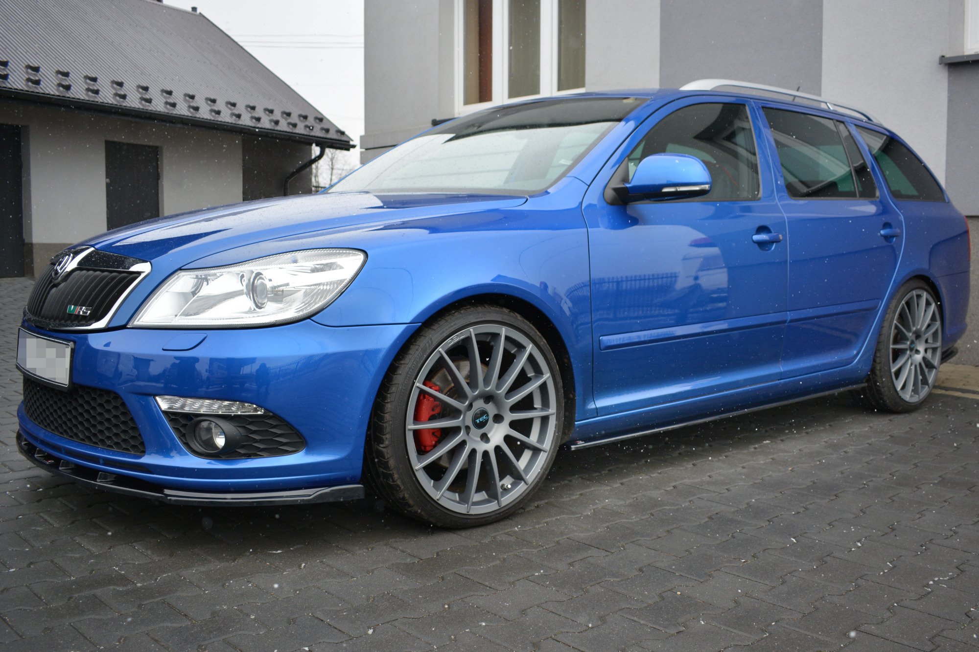 Side Skirts Diffusers Skoda Octavia RS Mk2 / Mk2 FL - Image 2