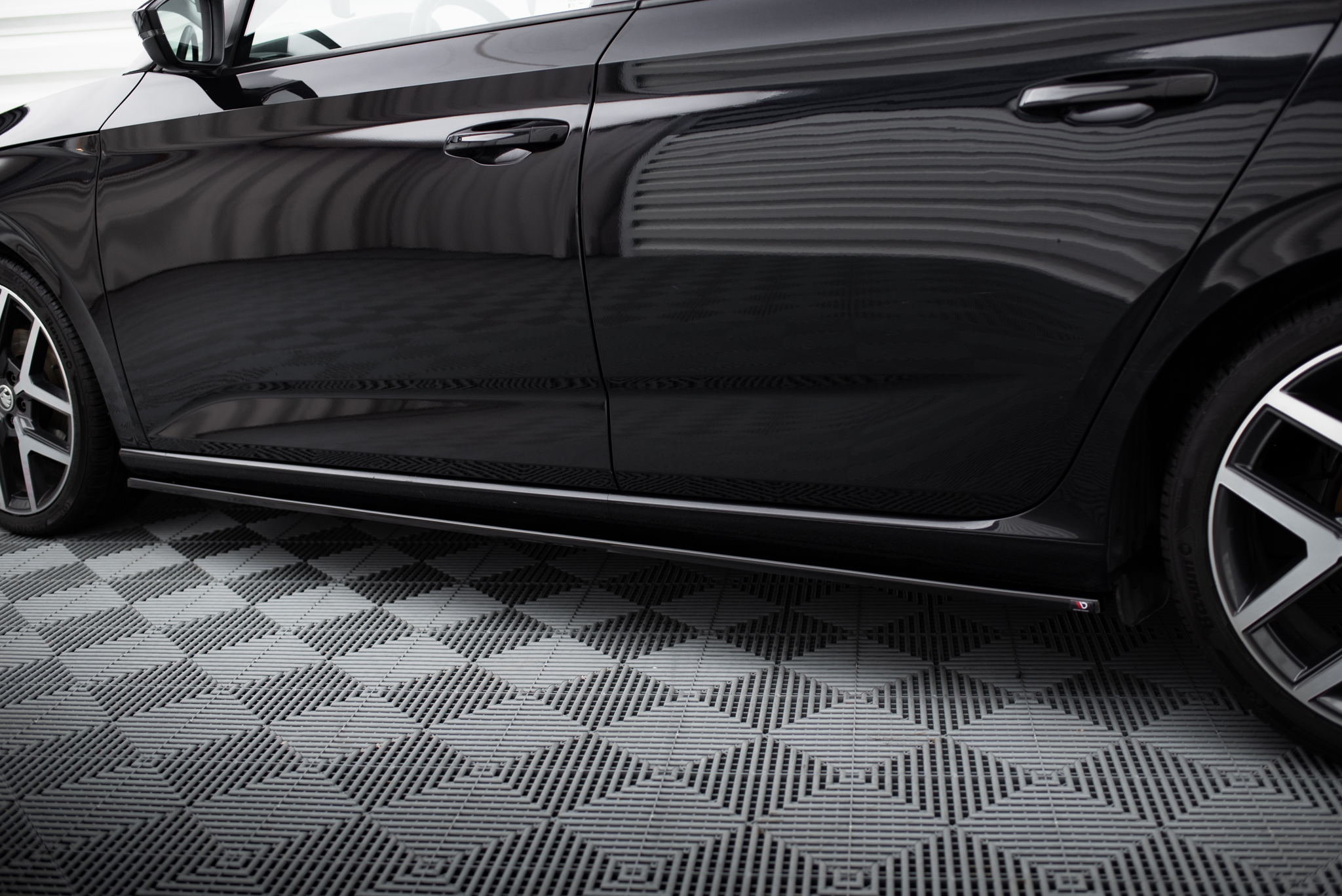 Side Skirts Diffusers Skoda Scala - Image 3