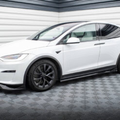 Alternative view of Side Skirts Diffusers Tesla Model X Mk1 Facelift
