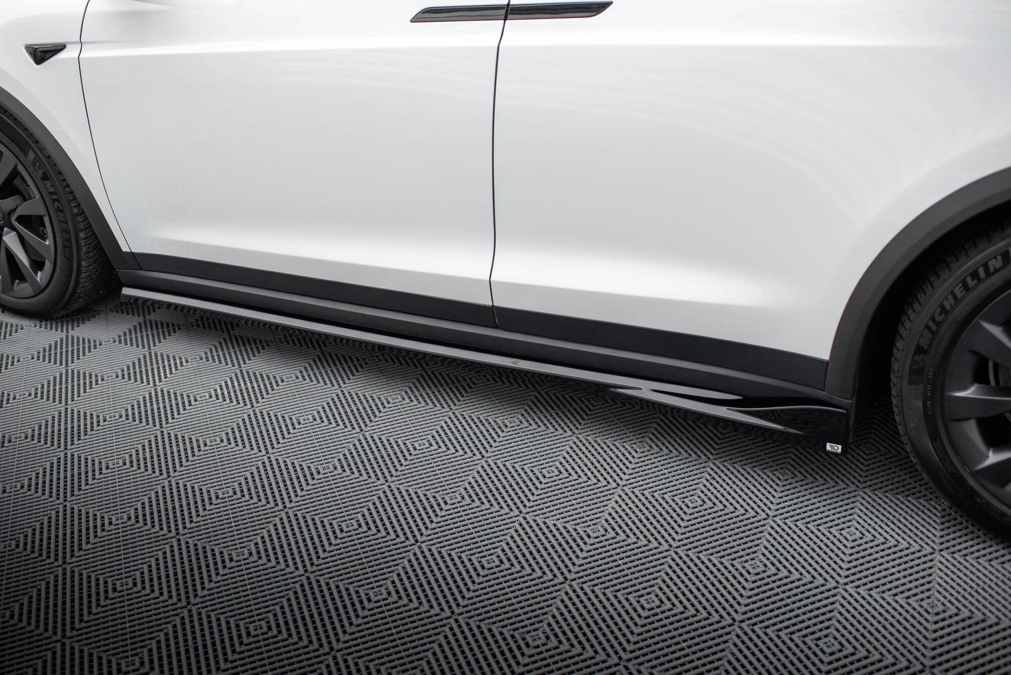 Side Skirts Diffusers Tesla Model X Mk1 Facelift - Image 3