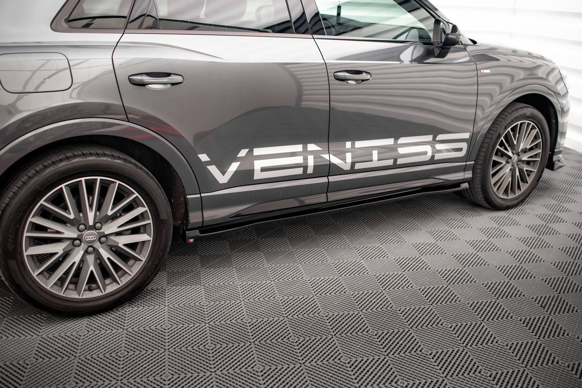 Side Skirts Diffusers V.1 Audi Q3 S-Line SUV / RSQ3 SUV F3 - Image 2