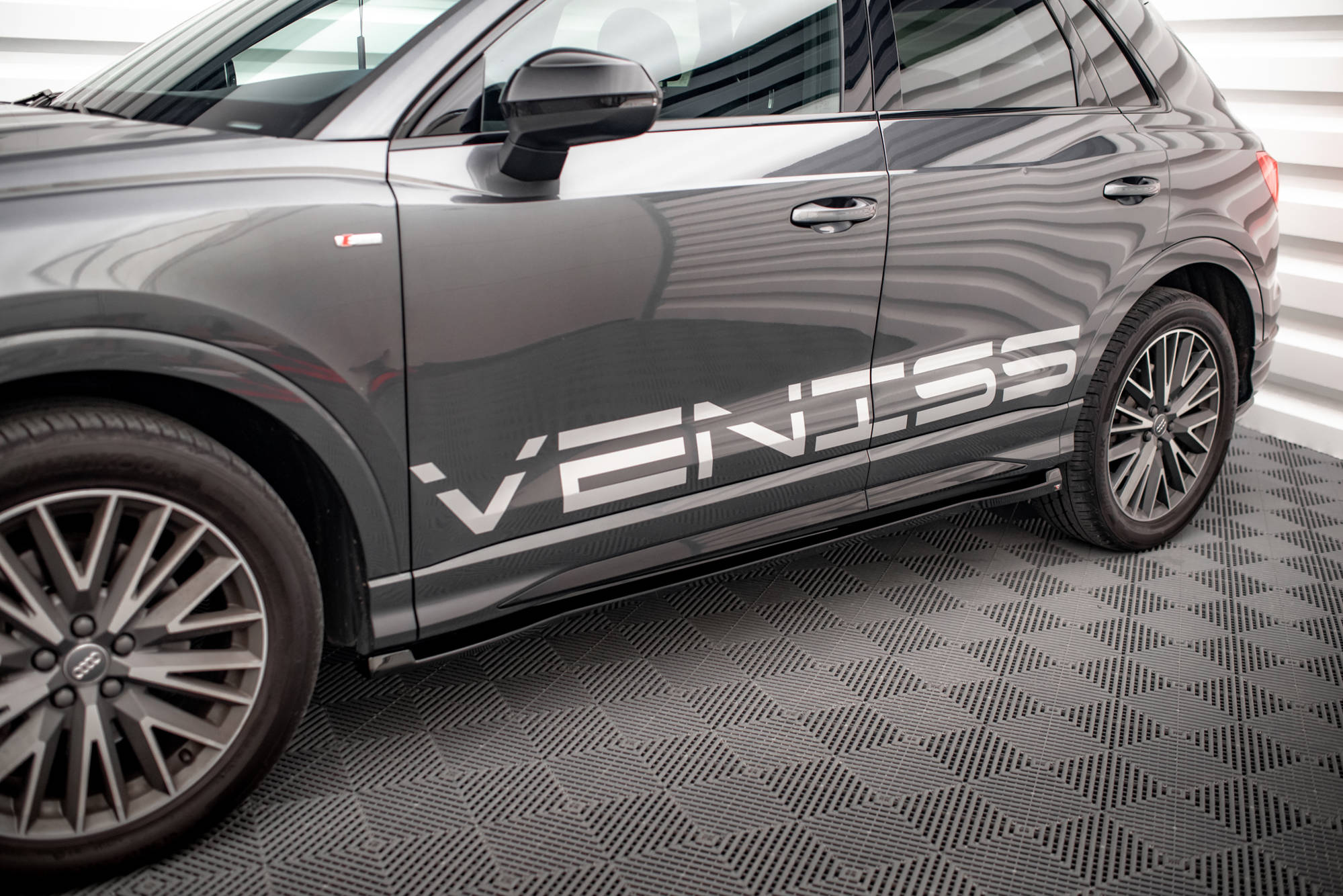 Side Skirts Diffusers V.1 Audi Q3 S-Line SUV / RSQ3 SUV F3