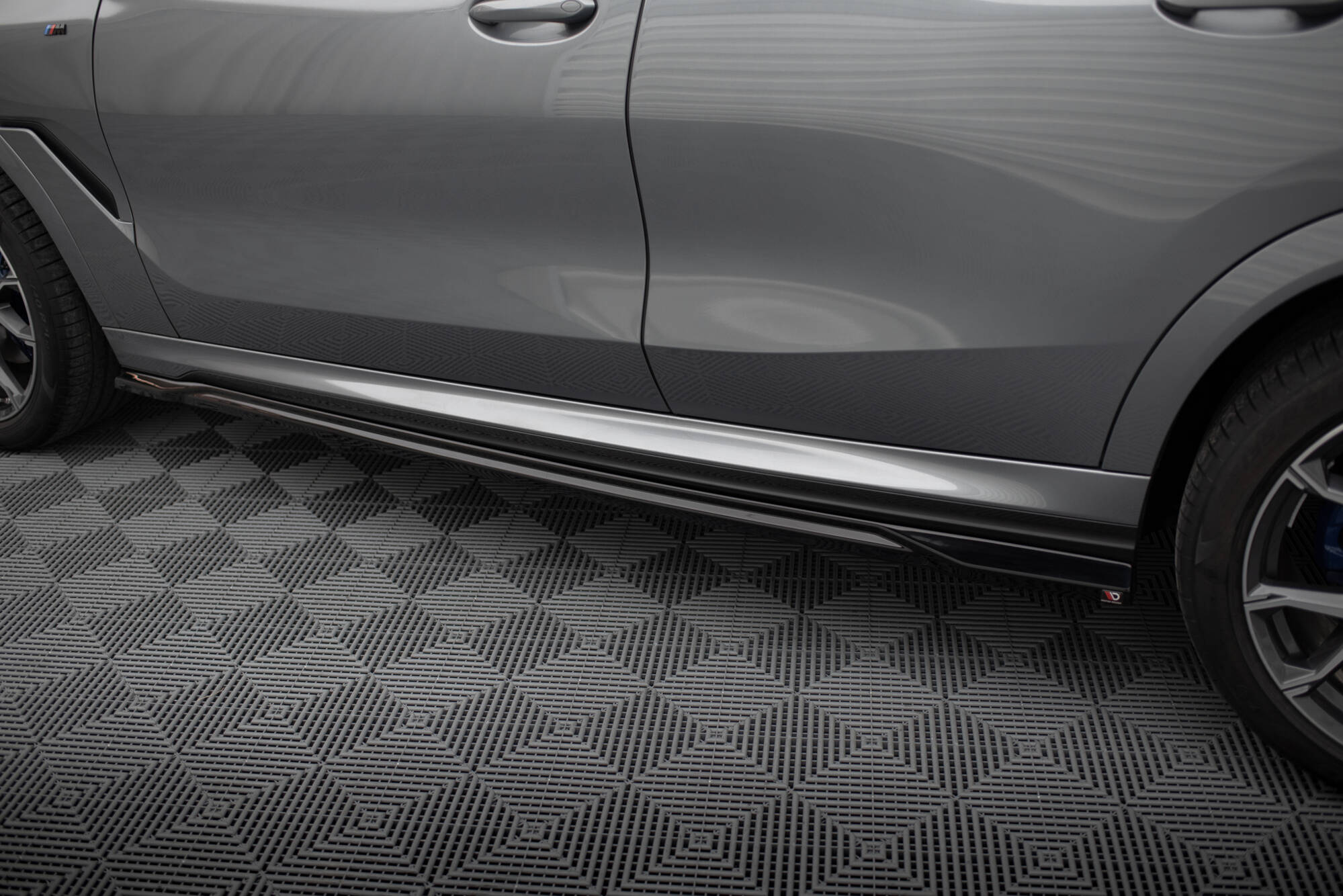 Side Skirts Diffusers V.1 BMW X6 M-Pack G06 Facelift - Image 3