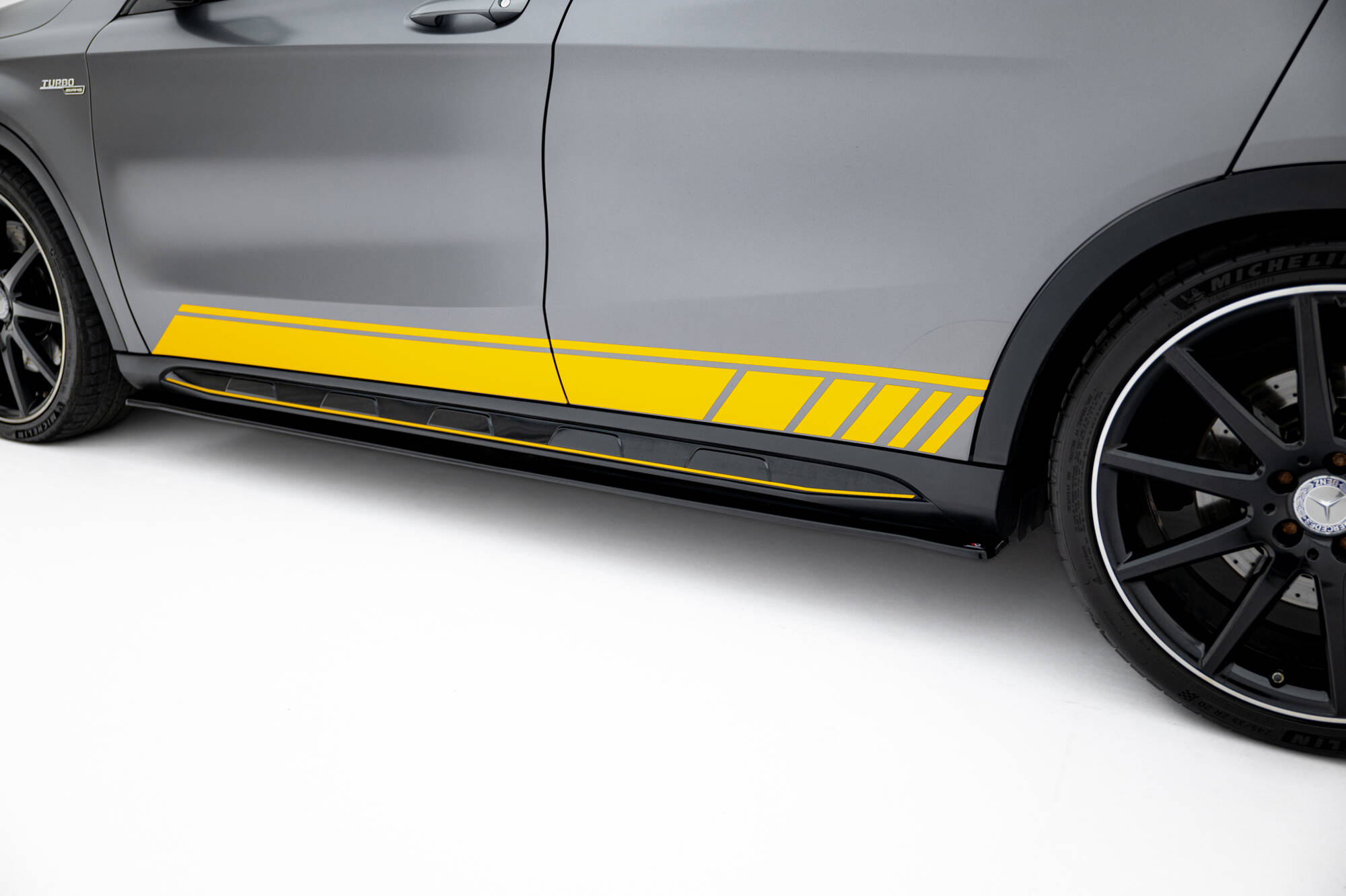 Side Skirts Diffusers V.1 Mercedes-Benz GLA 45 AMG - Image 3