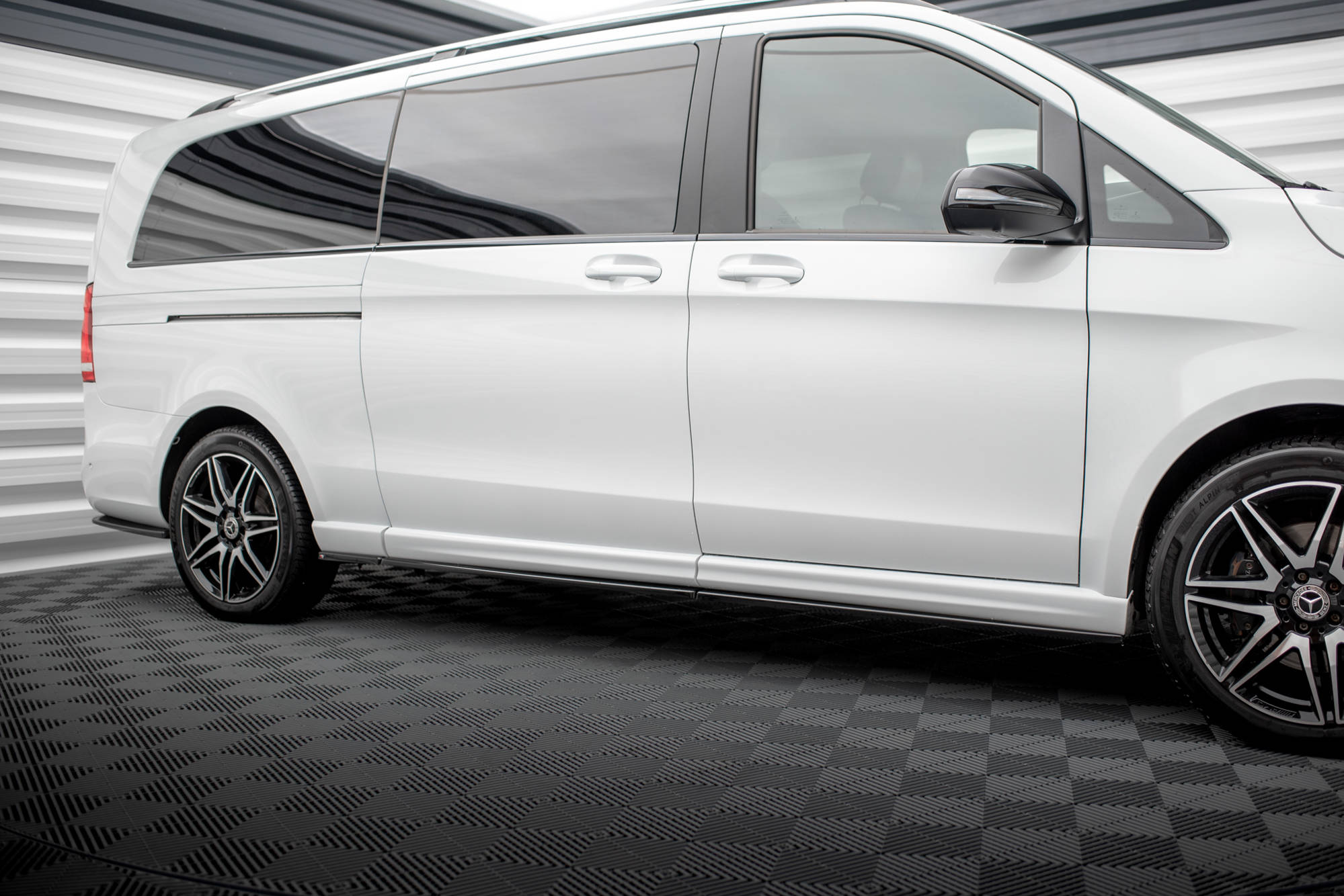 Side Skirts Diffusers V.1 Mercedes-Benz V-Class Extra Long AMG-Line W447 - Image 2