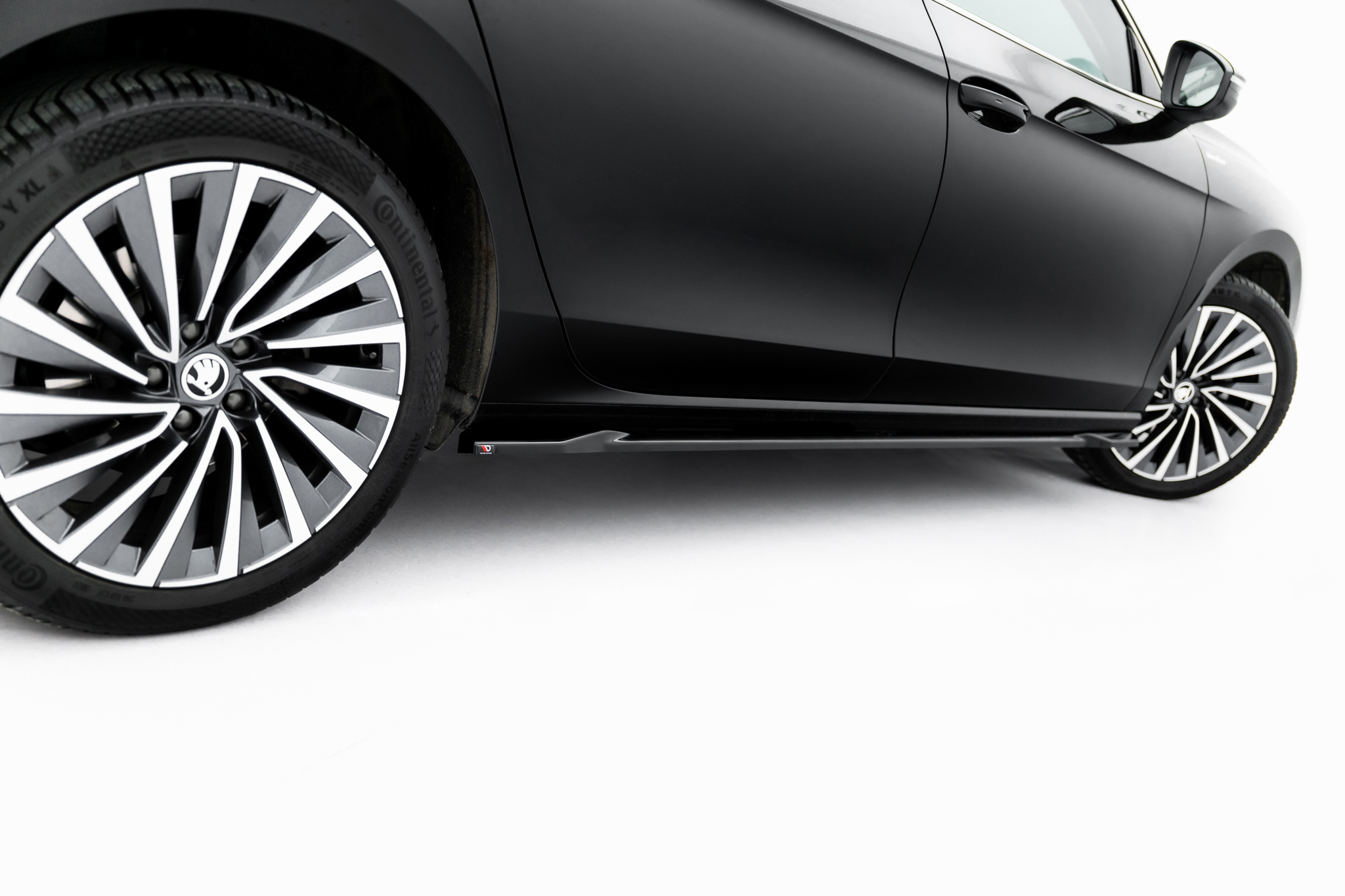 Side Skirts Diffusers V.1 Skoda Superb Mk4 - Image 3