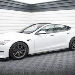 Alternative view of Side Skirts Diffusers V.1 Tesla Model S Plaid Mk1 Facelift