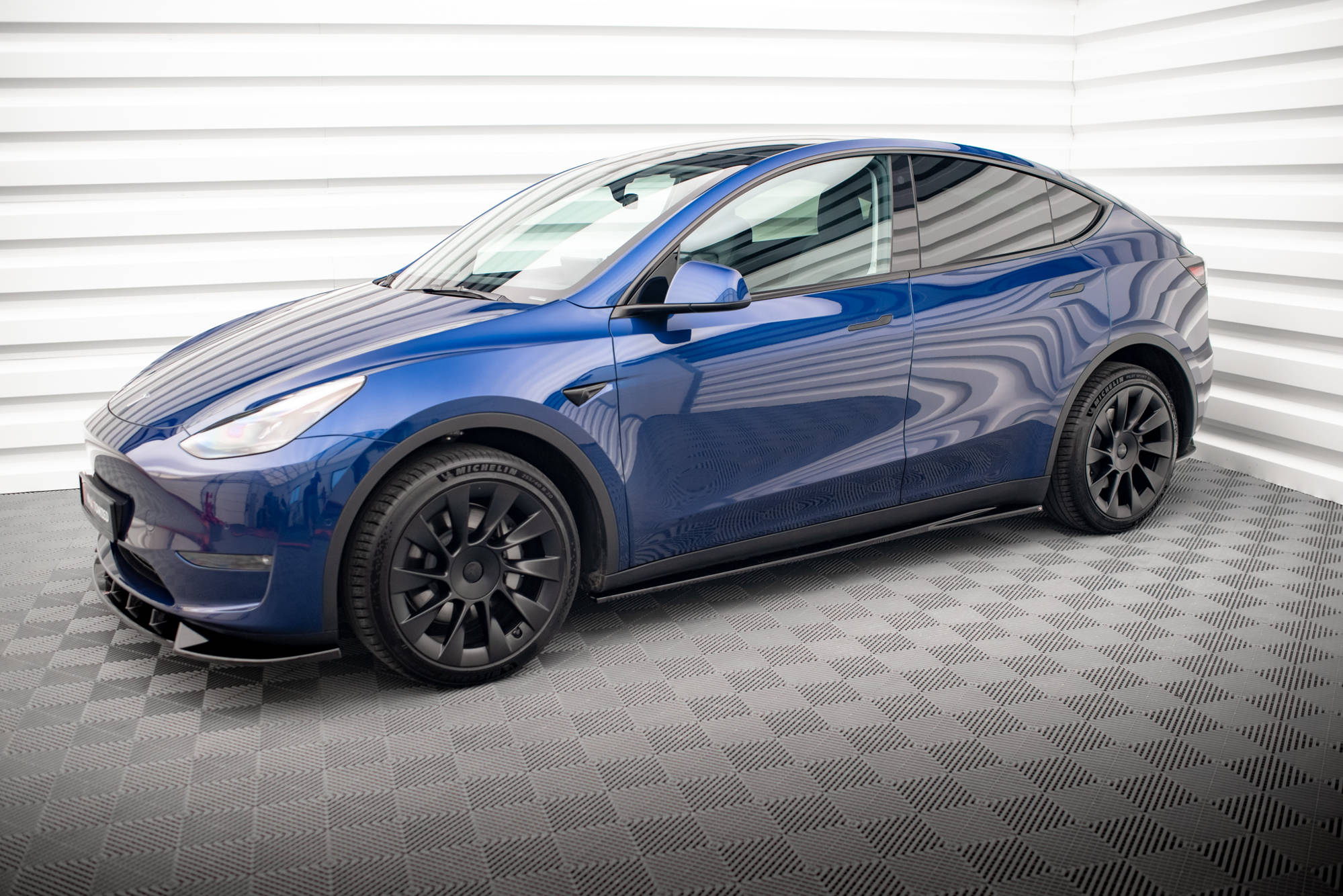 Side Skirts Diffusers V.1 Tesla Model Y - Image 2