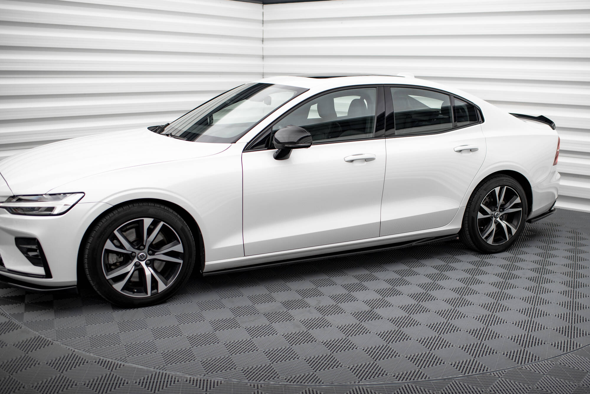 Side Skirts Diffusers V.1 Volvo S60/V60 R-Design Mk3 - Image 3