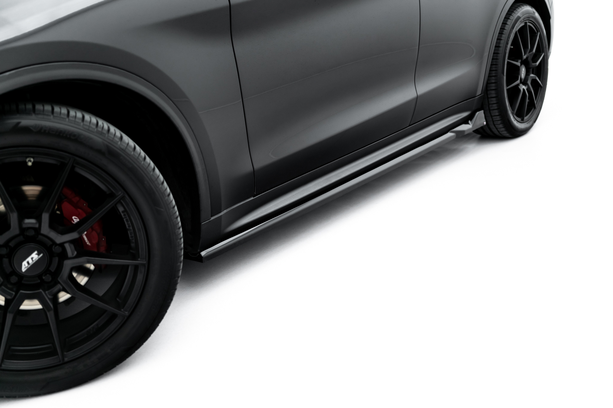 Side Skirts Diffusers V.2 Alfa Romeo Stelvio Mk1 - Image 2
