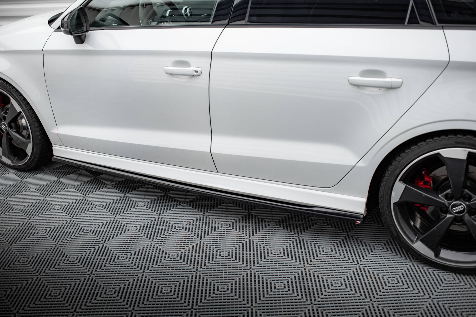Side Skirts Diffusers V.2 Audi RS3 Sedan 8V Facelift - Image 3