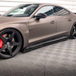 Side Skirts Diffusers V.2 Audi e-Tron GT / RS GT Mk1