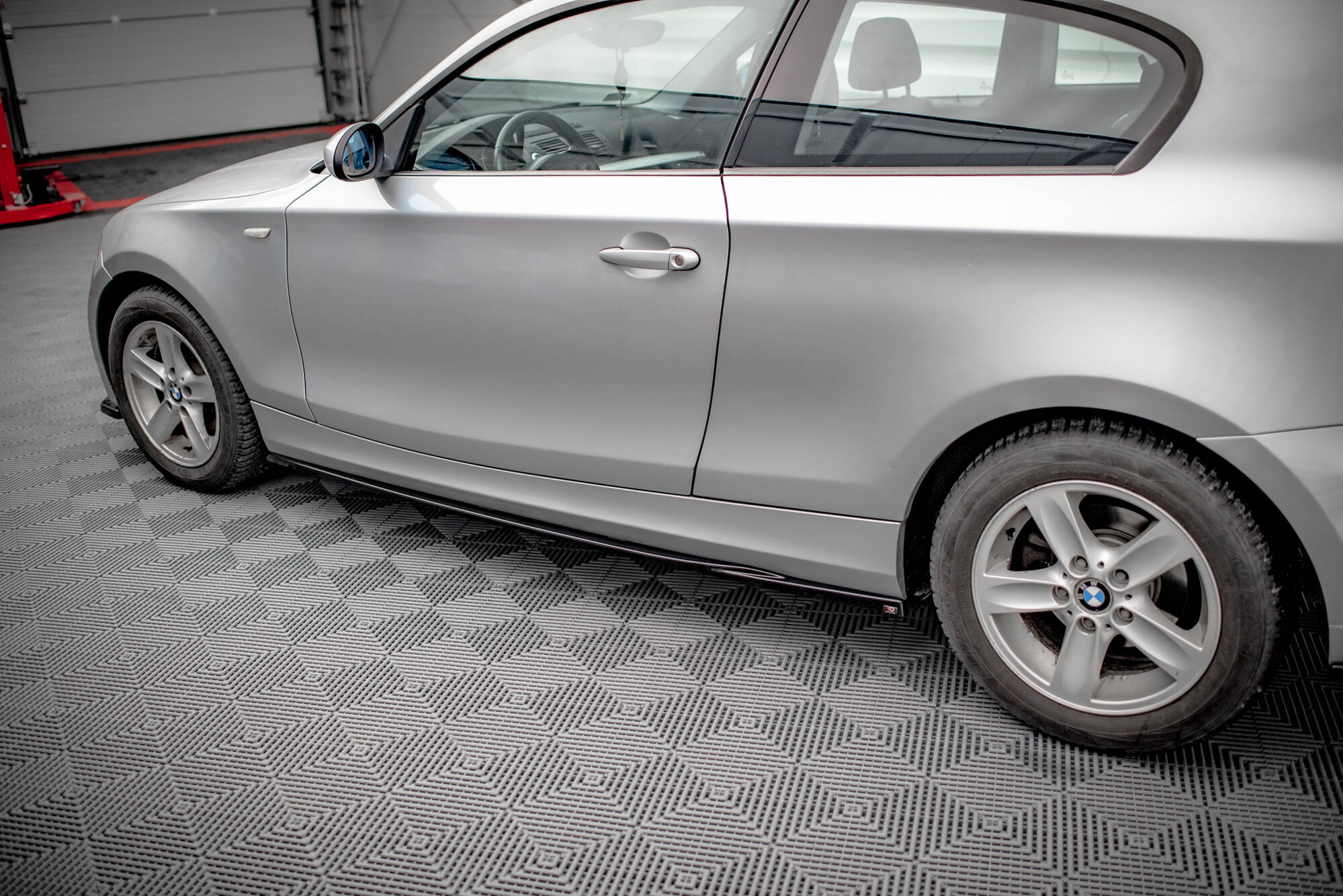 Side Skirts Diffusers V.2 BMW 1 E81 Facelift - Image 3