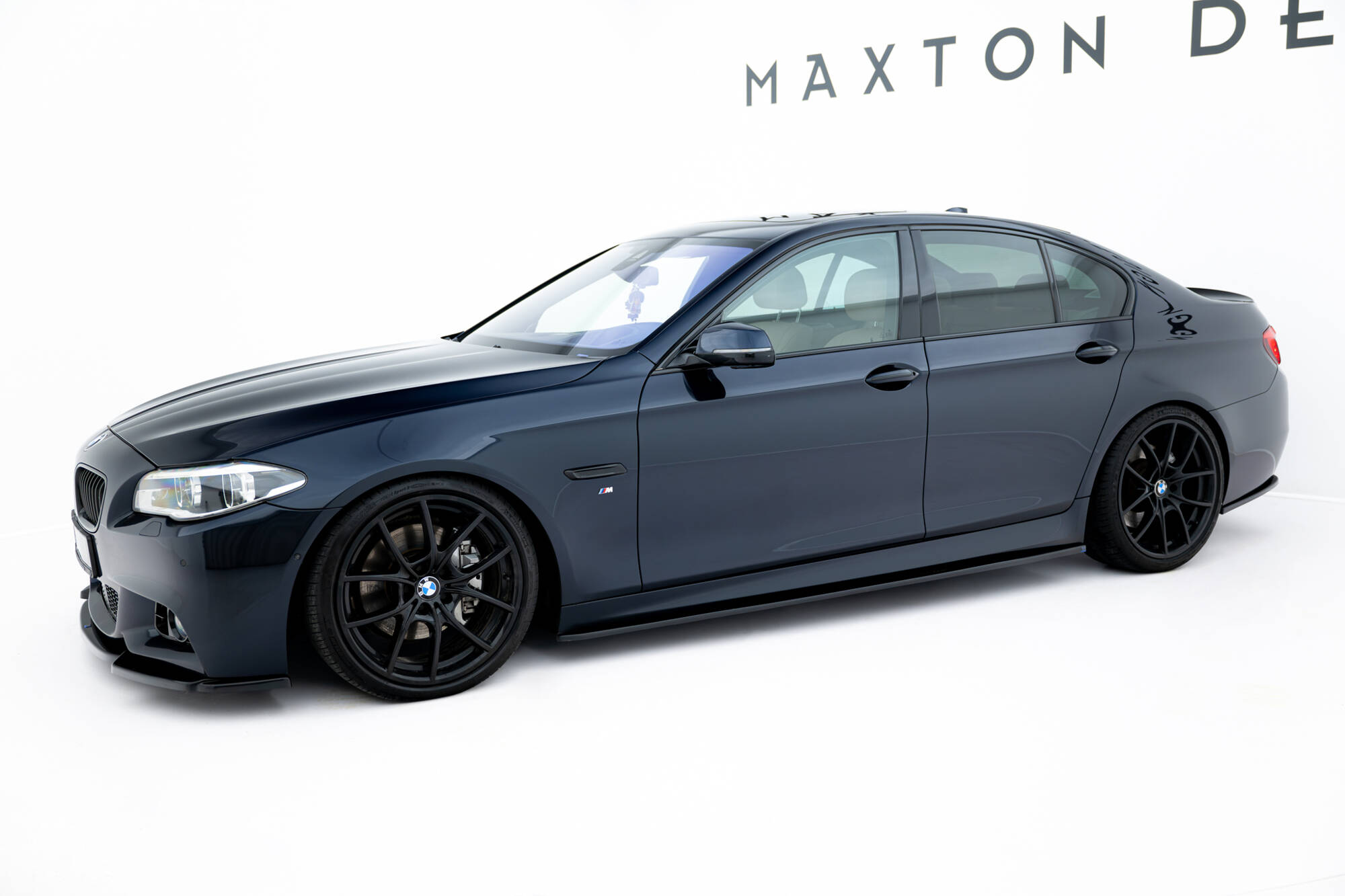 Side Skirts Diffusers V.2 BMW 5 F10/F11 M-Pack / M5 - Image 2