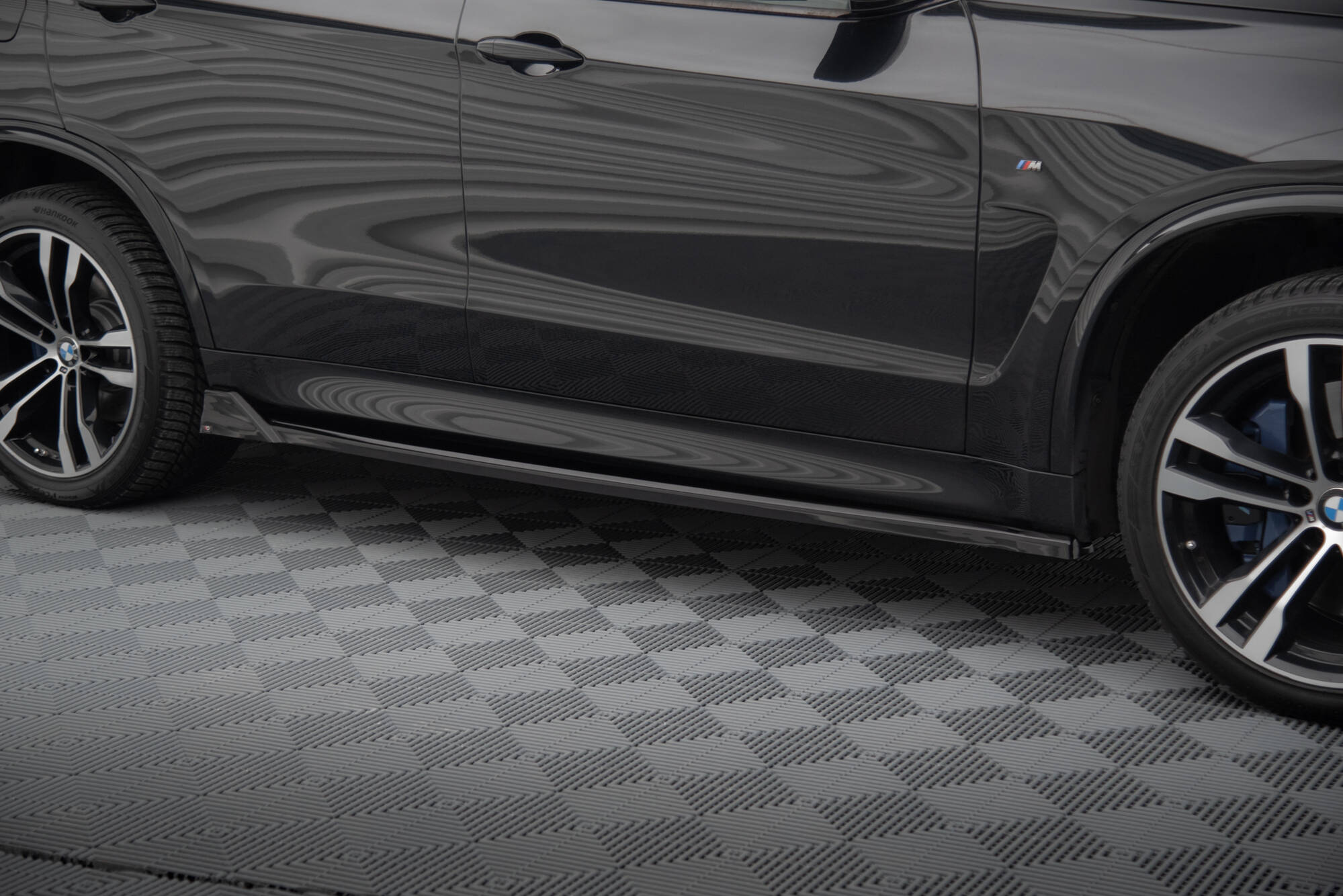 Side Skirts Diffusers V.2 BMW X5 M-Pack F15 - Image 2