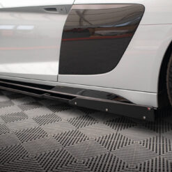 Alternative view of Side Skirts Diffusers  V.2+ Flaps Audi R8 Mk2 Facelift