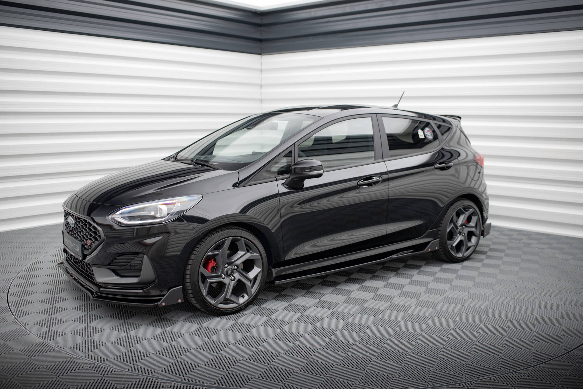Side Skirts Diffusers V.2 + Flaps Ford Fiesta ST / ST-Line - Image 2