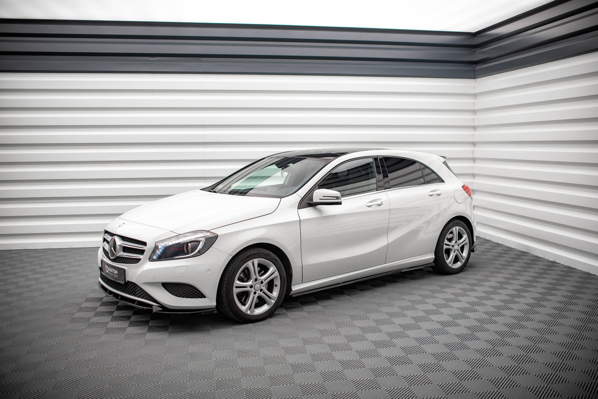 Side Skirts Diffusers V.2 Mercedes-Benz A W176 - Image 2