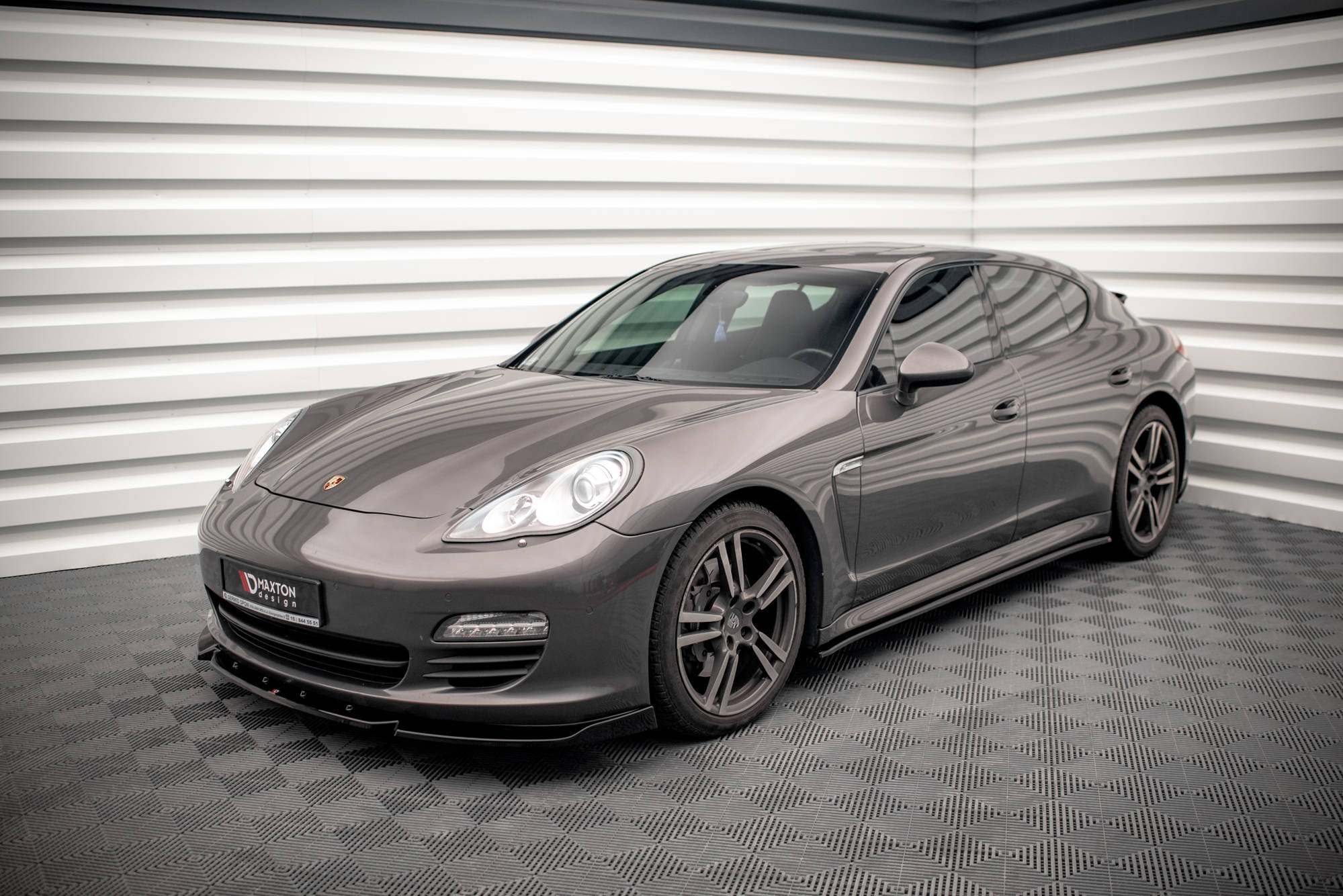 Side Skirts Diffusers V.2 Porsche Panamera / Panamera Diesel / Panamera Turbo 970 - Image 3