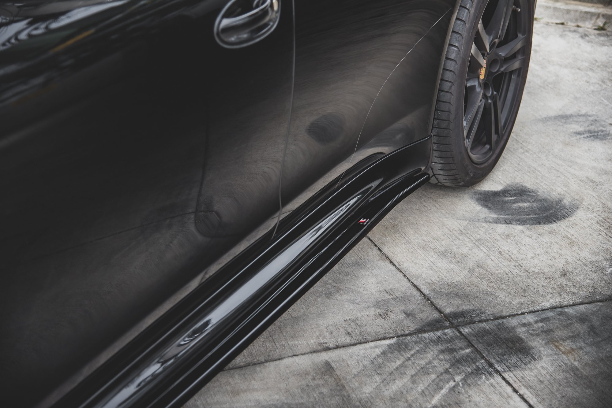 Side Skirts Diffusers V.2 Porsche Panamera Turbo 970 Facelift - Image 3