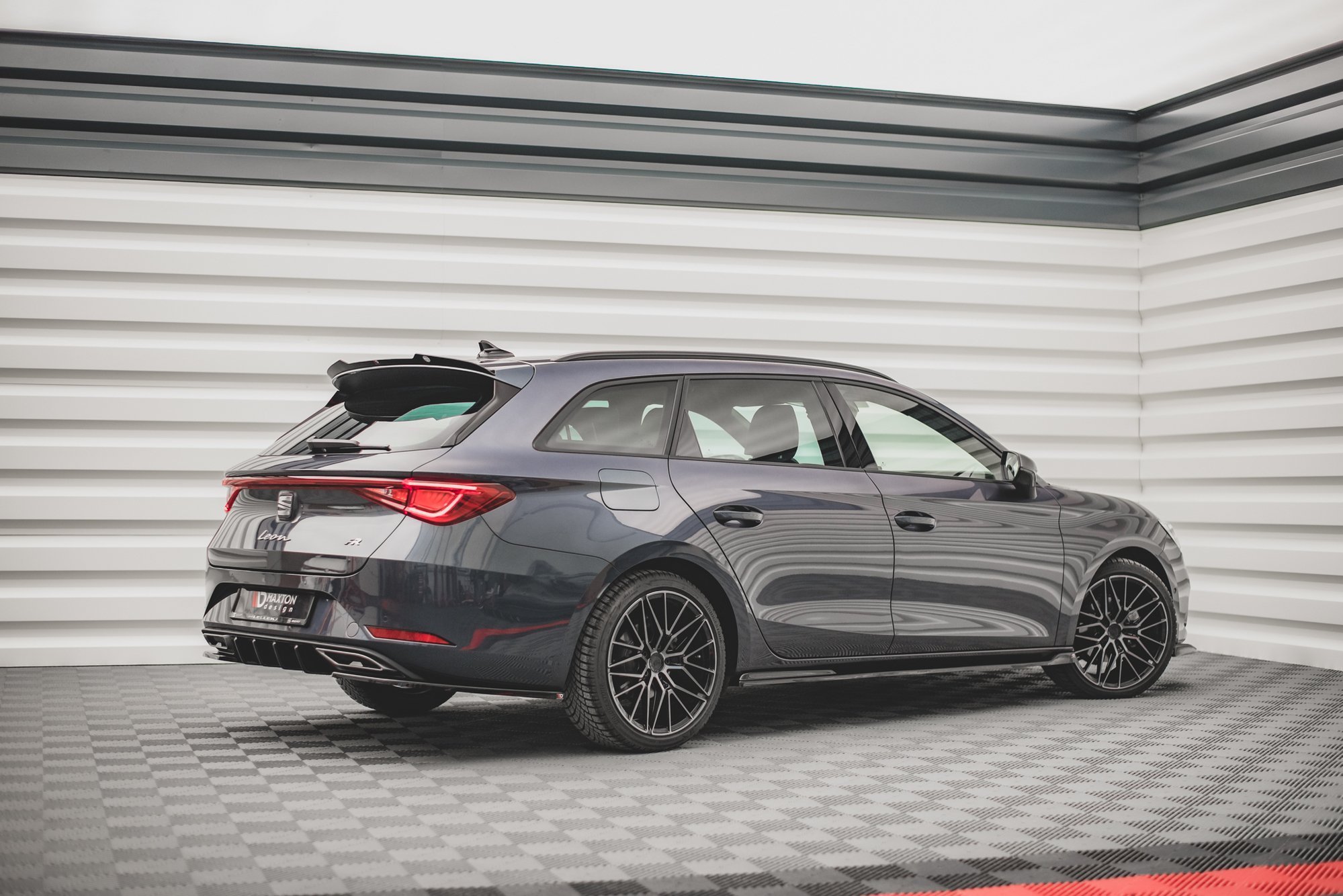 Side Skirts Diffusers V.2 Seat Leon FR ST / Hatchback Mk4 / Cupra Leon ST / Hatchback Mk1 / Mk1 Facelift - Image 2
