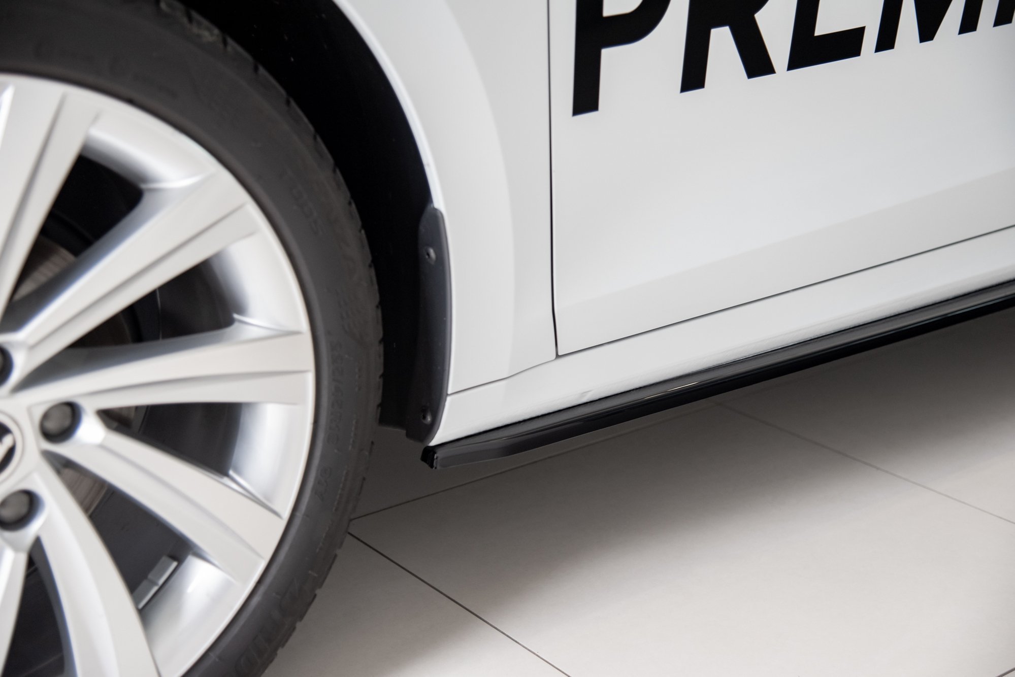 Side Skirts Diffusers V.2 Skoda Octavia Mk4 - Image 5