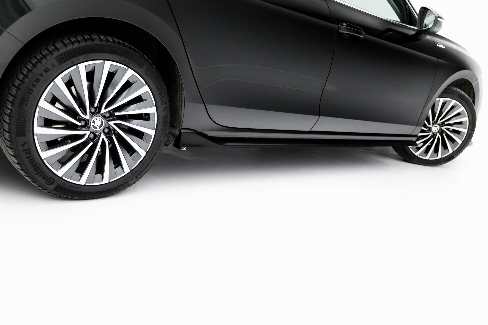 Side Skirts Diffusers V.2 Skoda Superb Mk4 - Image 4