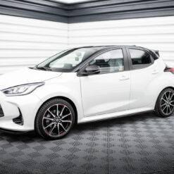 Alternative view of Side Skirts Diffusers V.2 Toyota Yaris Mk4