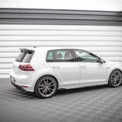 Alternative view of Side Skirts Diffusers V.2 Volkswagen Golf R / R-Line Mk7