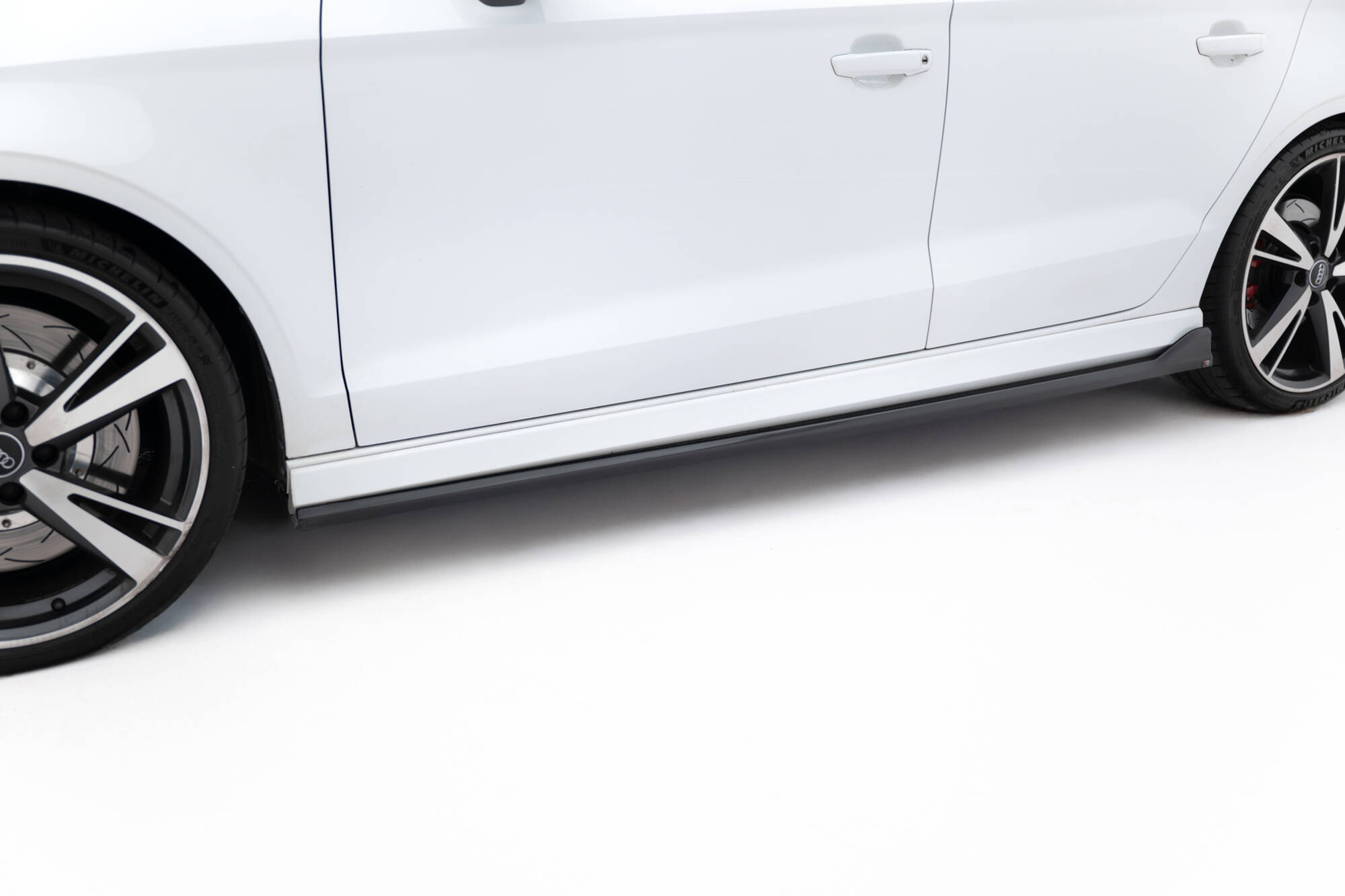 Side Skirts Diffusers V.3 Audi RS3 Sedan 8V Facelift