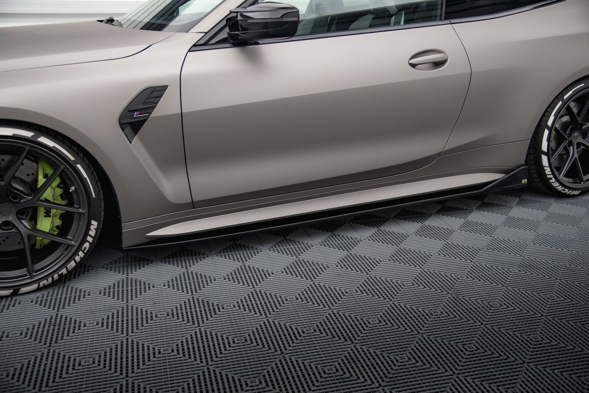 Side Skirts Diffusers V.3 CSL Look BMW M4 G82 / G82 Facelift