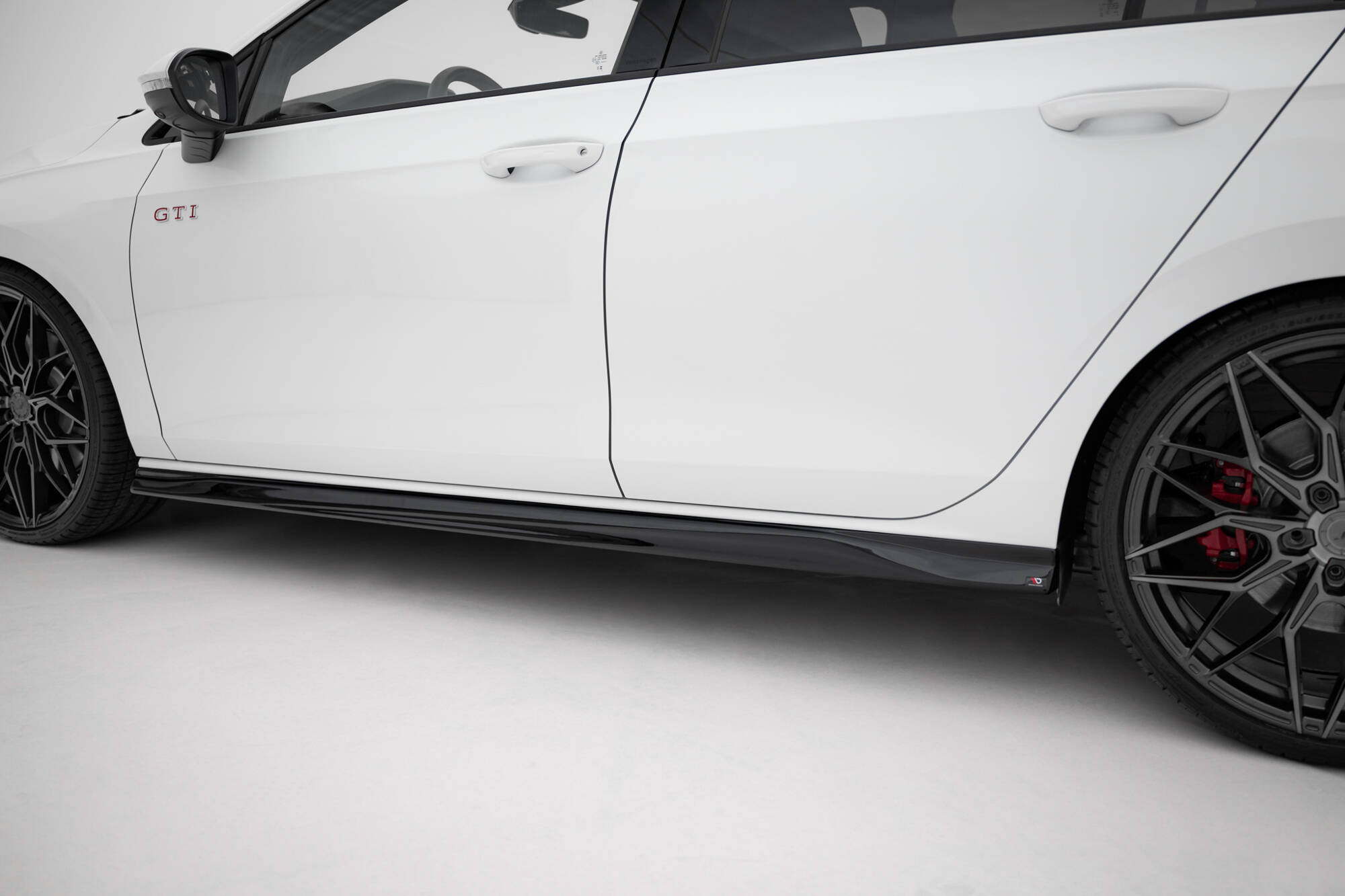 Side Skirts Diffusers V.3 Volkswagen Golf GTI / GTE / GTI Clubsport / GTD / R-Line Mk8 - Image 4