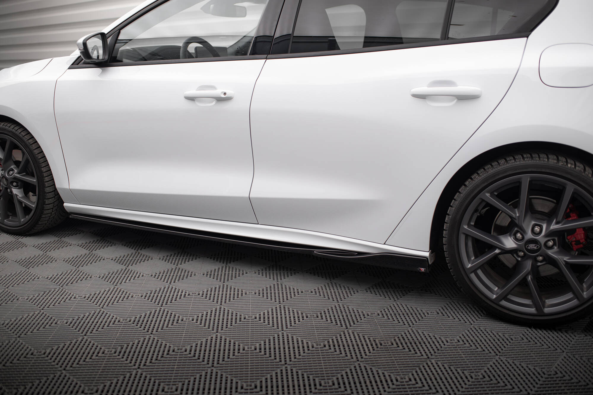 Side Skirts Diffusers V.4 Ford Focus ST / ST-Line Mk4 Facelift - Image 3