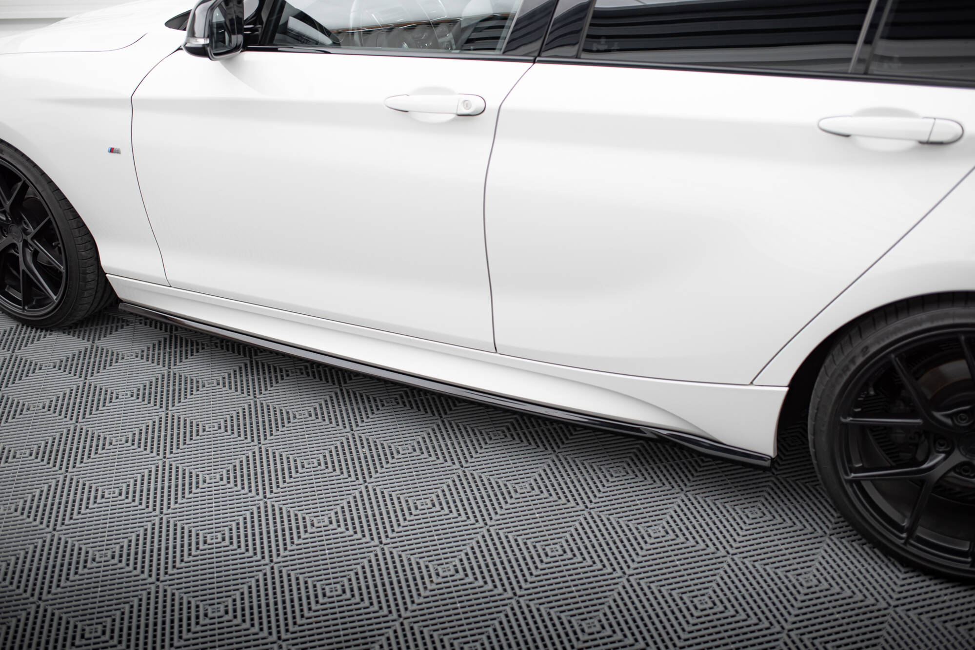 Side Skirts Diffusers V.5 BMW 1 M-Pack / M140i F20 Facelift - Image 3
