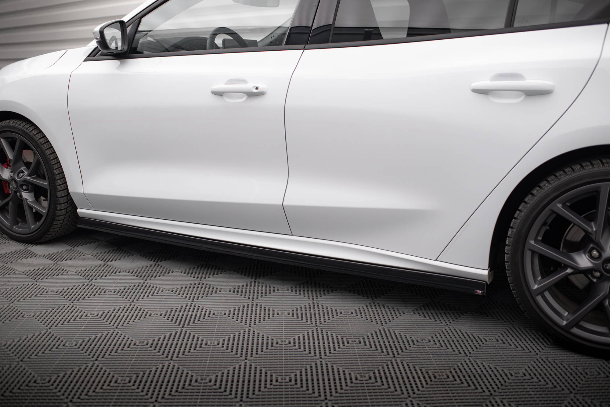 Side Skirts Diffusers V.5 Ford Focus ST / ST-Line Mk4 Facelift - Image 3