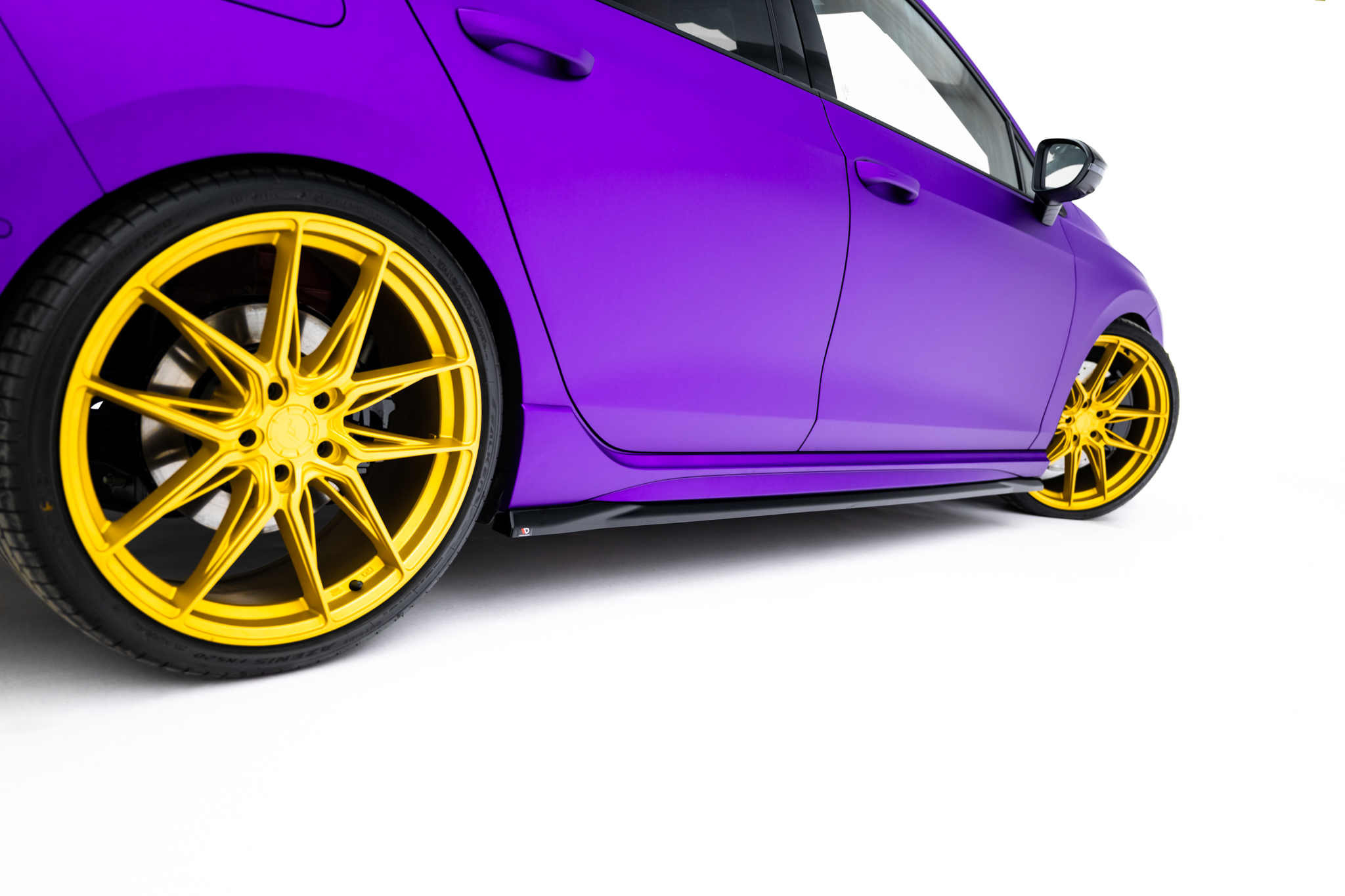 Side Skirts Diffusers V.5 Volkswagen Golf R Hatchback Mk8 / Mk8 Facelift - Image 4