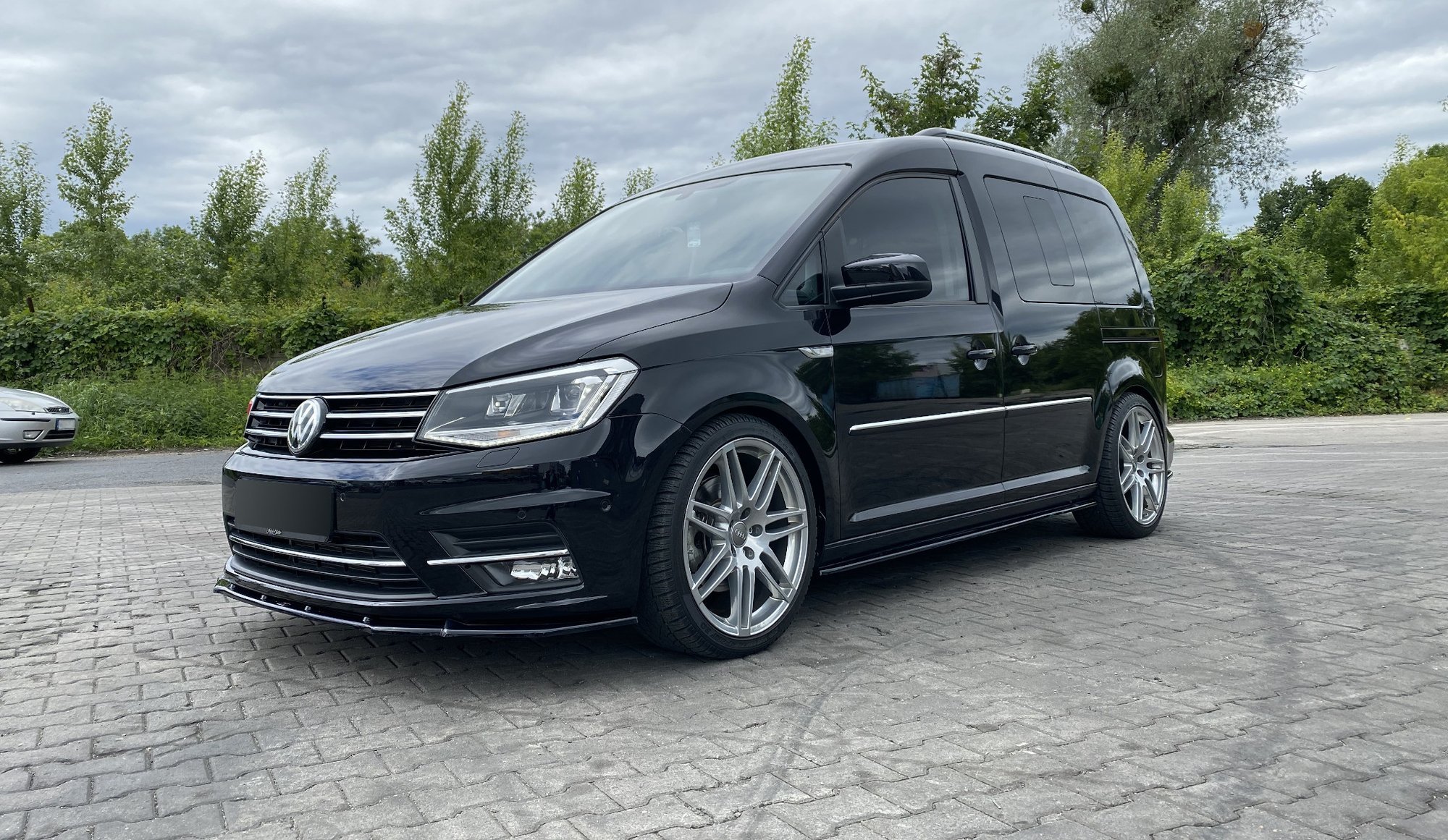 Side Skirts Diffusers Volkswagen Caddy Mk. 4 - Image 3