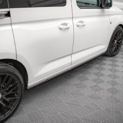 Alternative view of Side Skirts Diffusers Volkswagen Caddy Mk5 / Ford Transit Connect Mk3