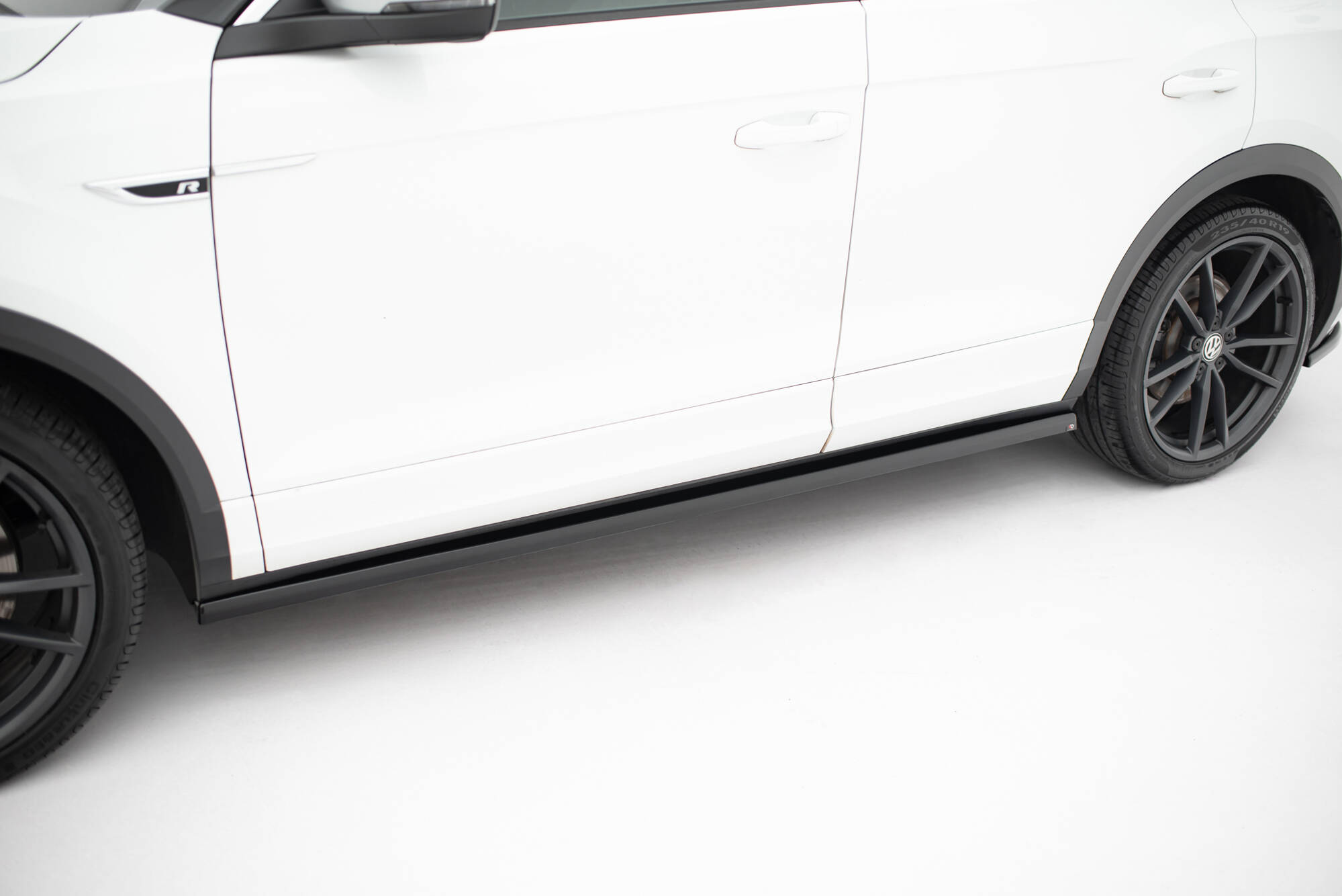 Side Skirts Diffusers Volkswagen T-Roc R / R-Line Mk1 - Image 6