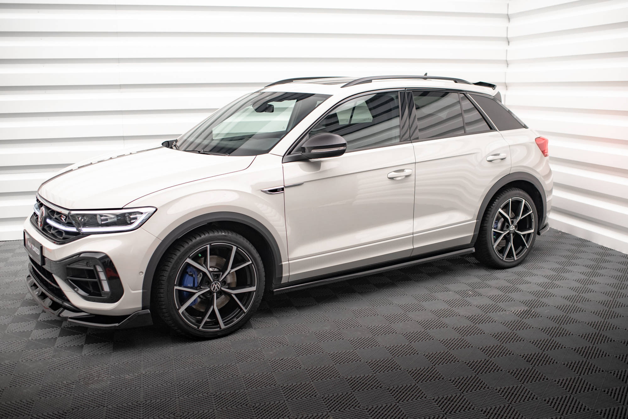 Side Skirts Diffusers Volkswagen T-Roc R / R-Line Mk1 - Image 3