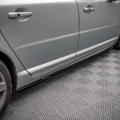 Alternative view of Side Skirts Diffusers Volvo V70 Mk3