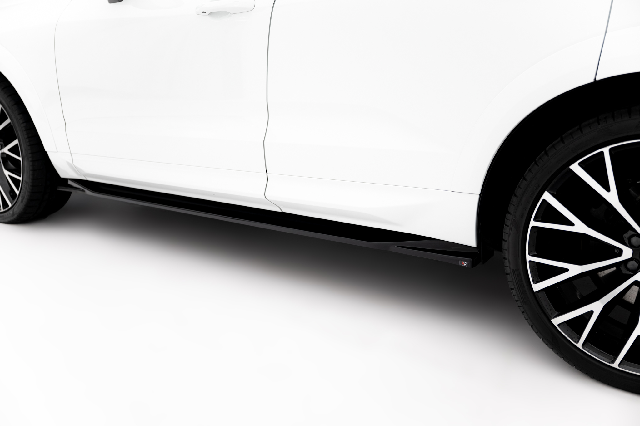 Side Skirts Diffusers Volvo XC60 Mk2 R-Design - Image 3