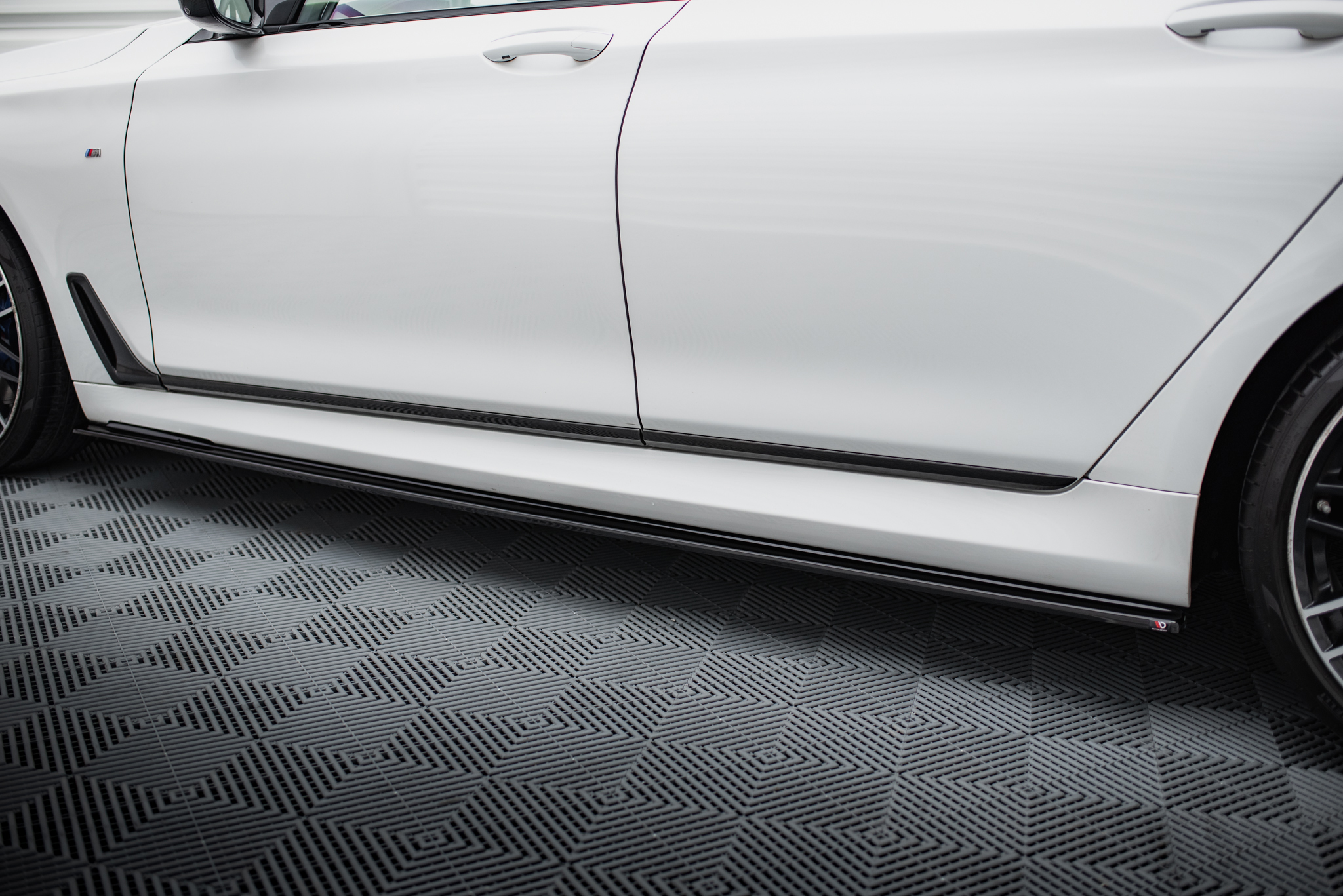 Side Skirts Diffusers for BMW 7 M-Pack G11 - Image 2
