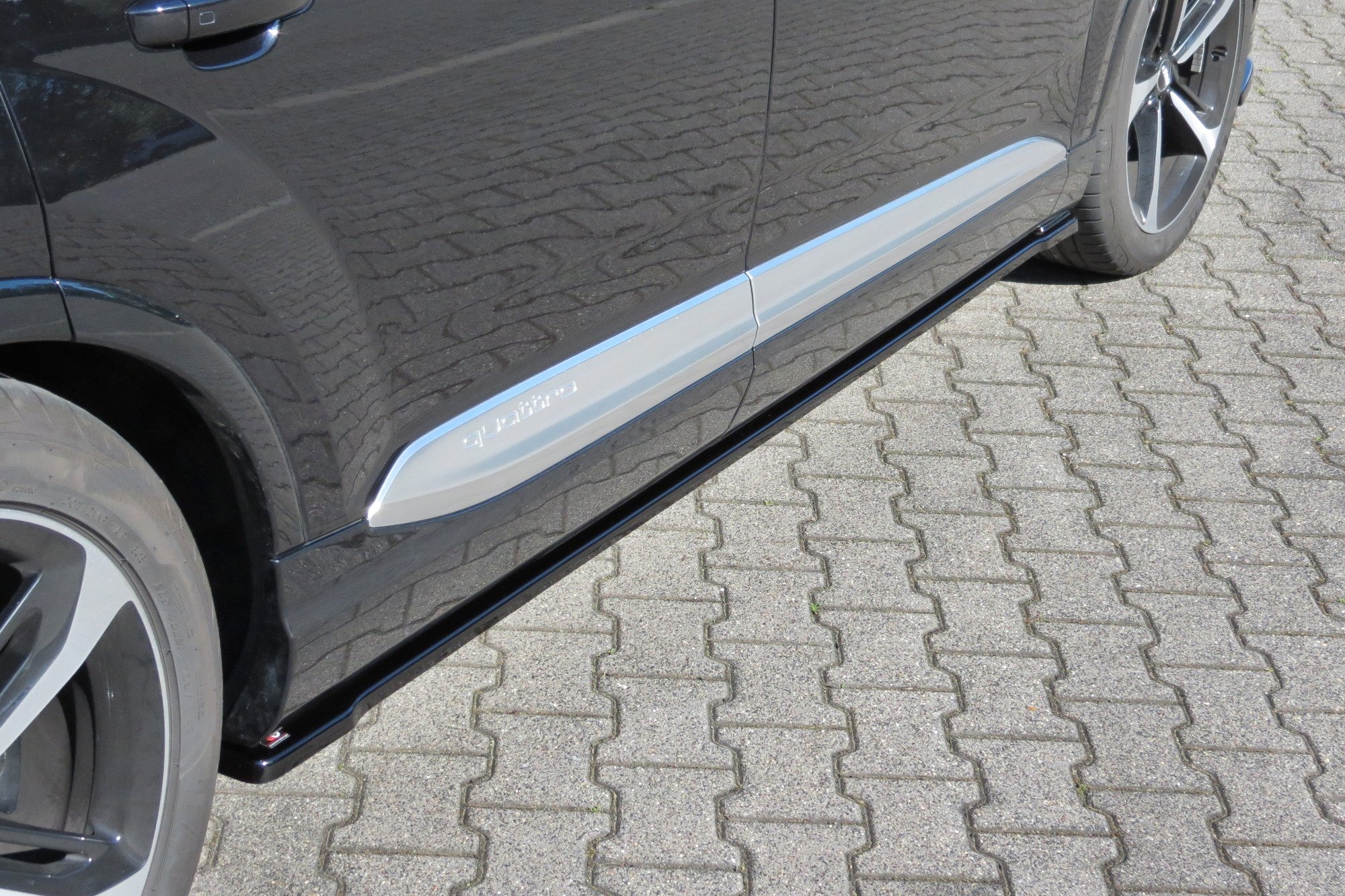 Side Skirts Splitters Audi SQ7 / Q7 S-Line Mk.2 - Image 3