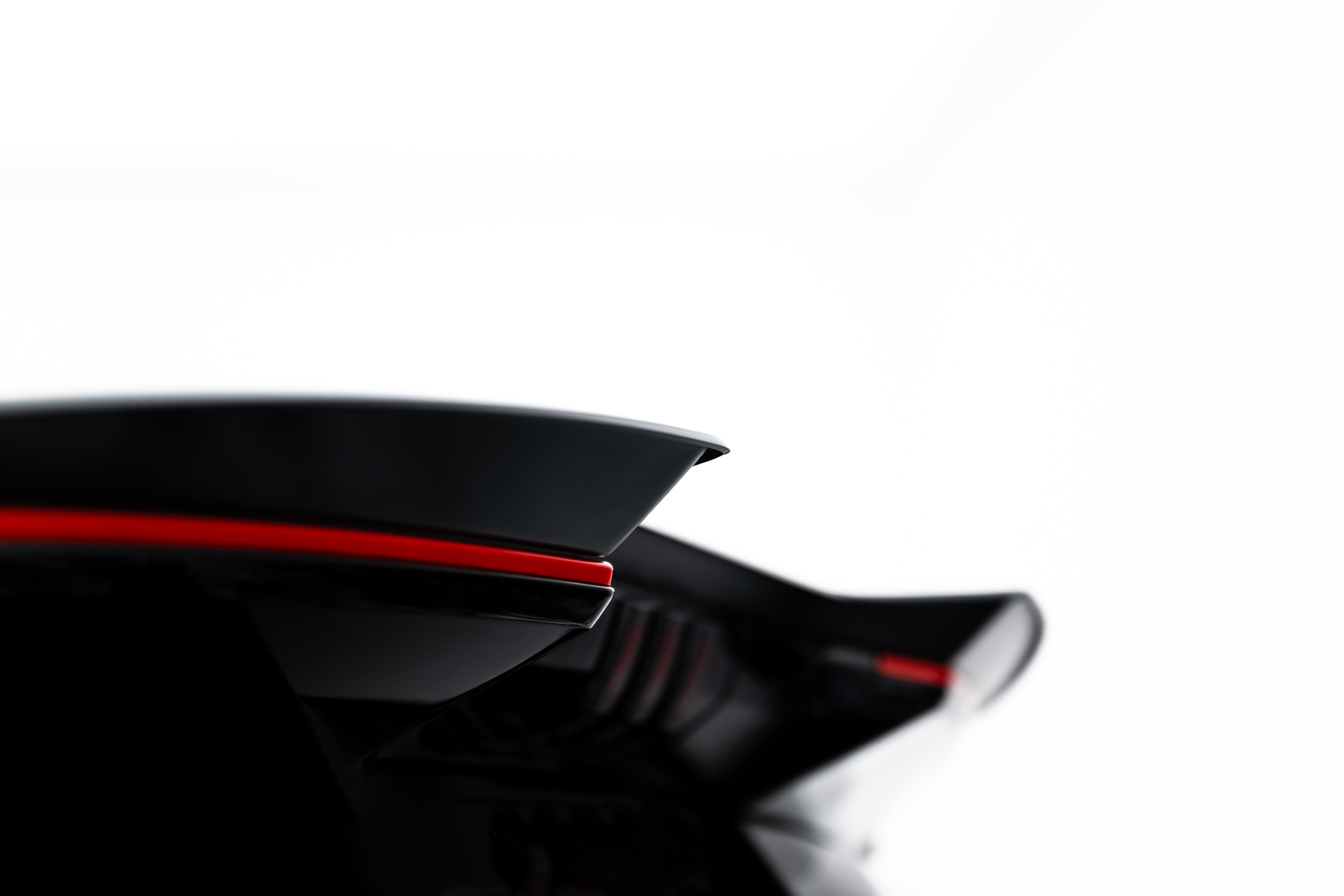 Spoiler Cap Forthing T-Five Mk1 - Image 4