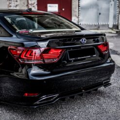 Spoiler Cap Lexus LS Mk4 Facelift